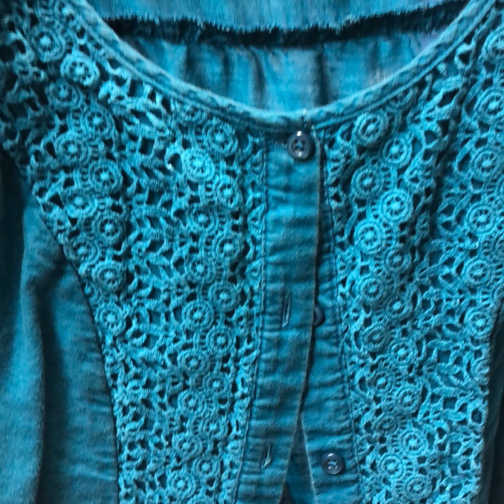 Teal 1x sleeveless shirt